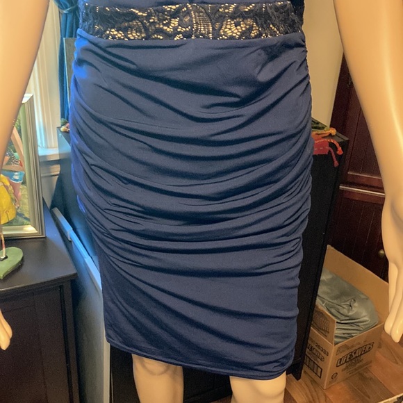 Kimi + Kai maternity dress size S - Picture 3 of 5